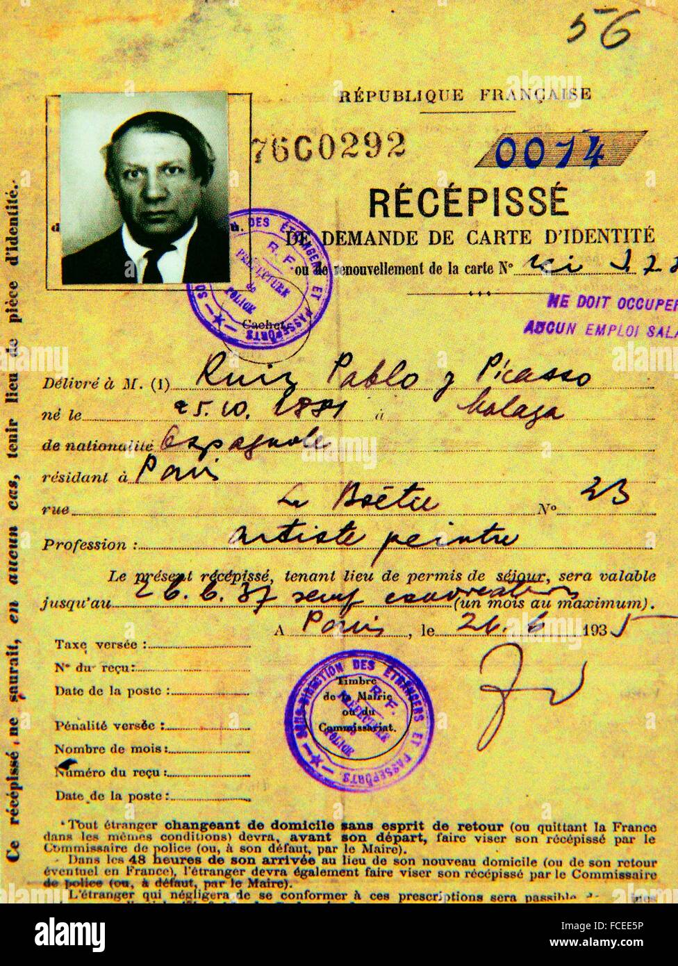 Pittore spagnolo Pablo Picasso la domanda di naturalizzazione come un cittadino francese (1935) Foto Stock