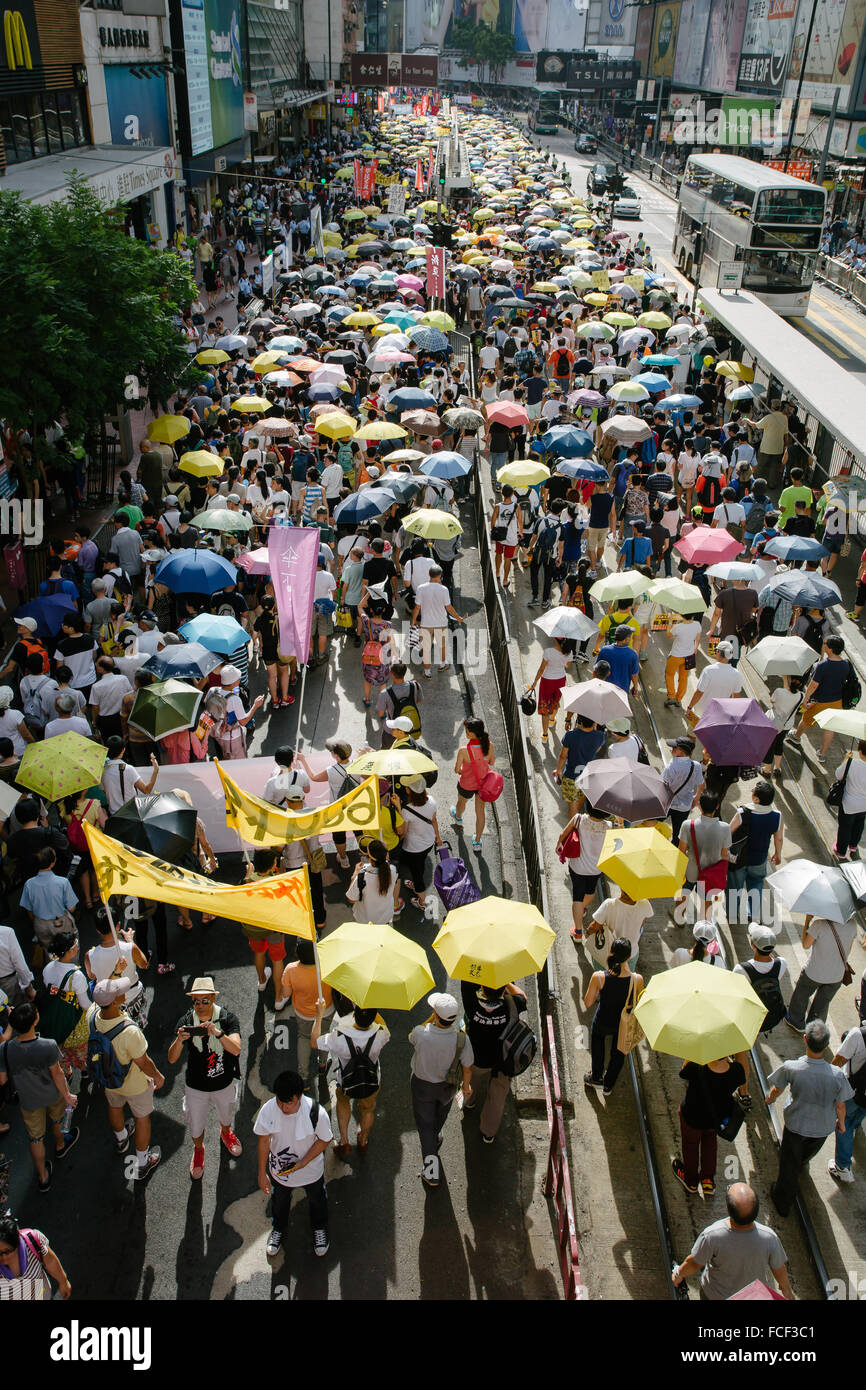 HONG KONG - 1 luglio: la gente di Hong Kong mostrano la loro insoddisfazione per la Hong Kong da marzo a luglio 1, 2015 a Hong Kong. Foto Stock