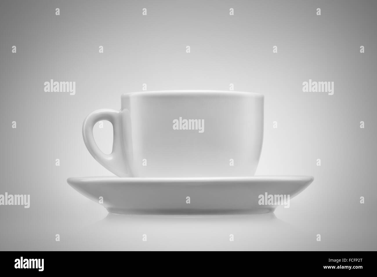 Tazza da caffè su sfondo bianco Foto Stock