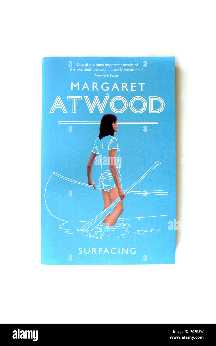 Atwood Margaret's affiorante fotografati contro uno sfondo bianco. Foto Stock