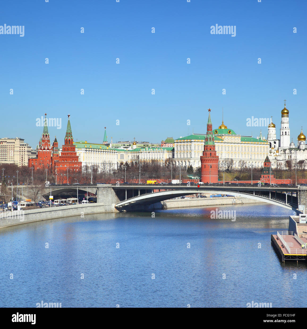 Fiume Moskva e il Cremlino di Mosca, Russia Foto Stock