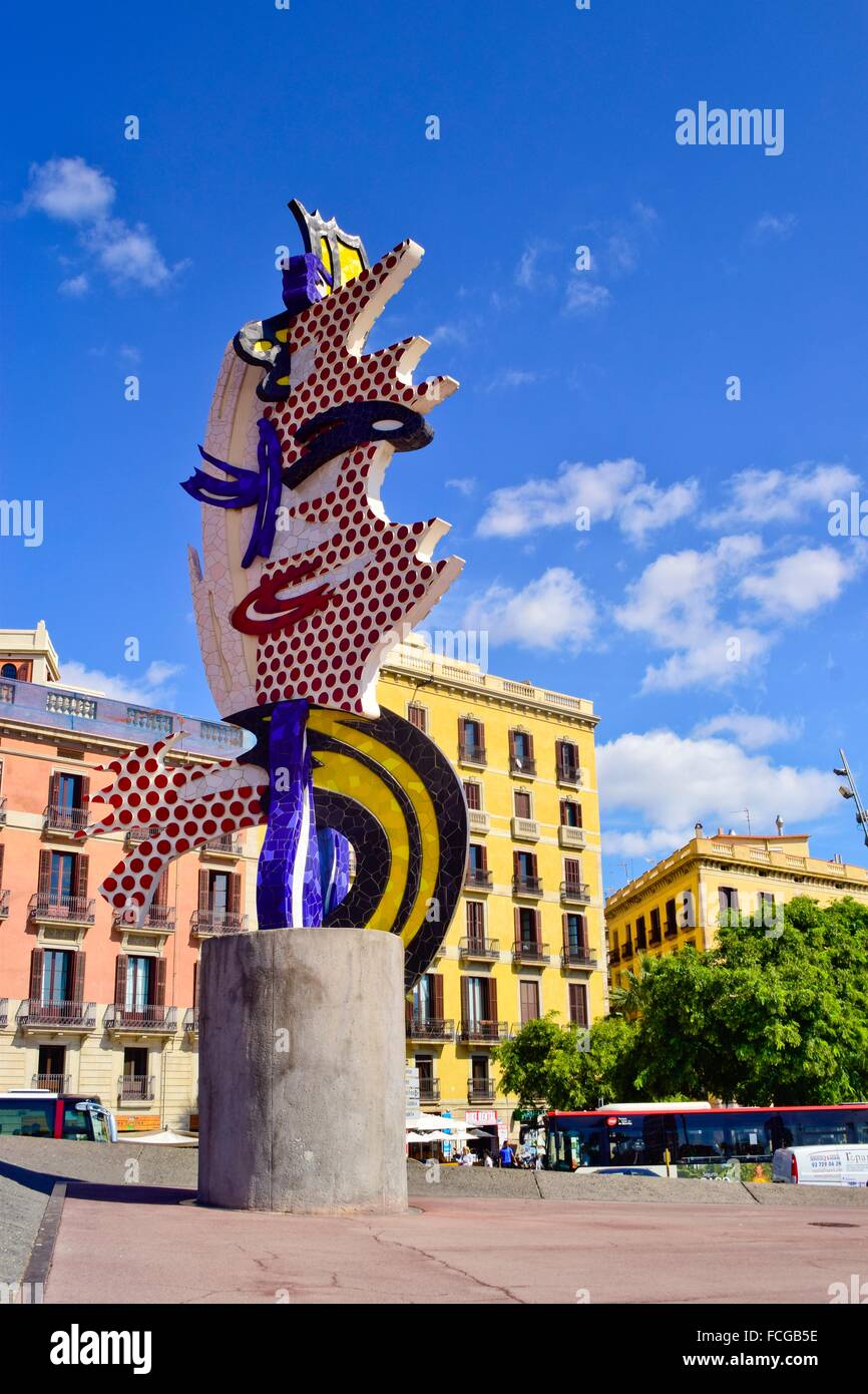 El Cap de Barcelona, Barcelona testa. Pop Arte Scultura di Roy Lichtenstein. Moll de la Fusta, Barcellona, in Catalogna, Spagna. Foto Stock