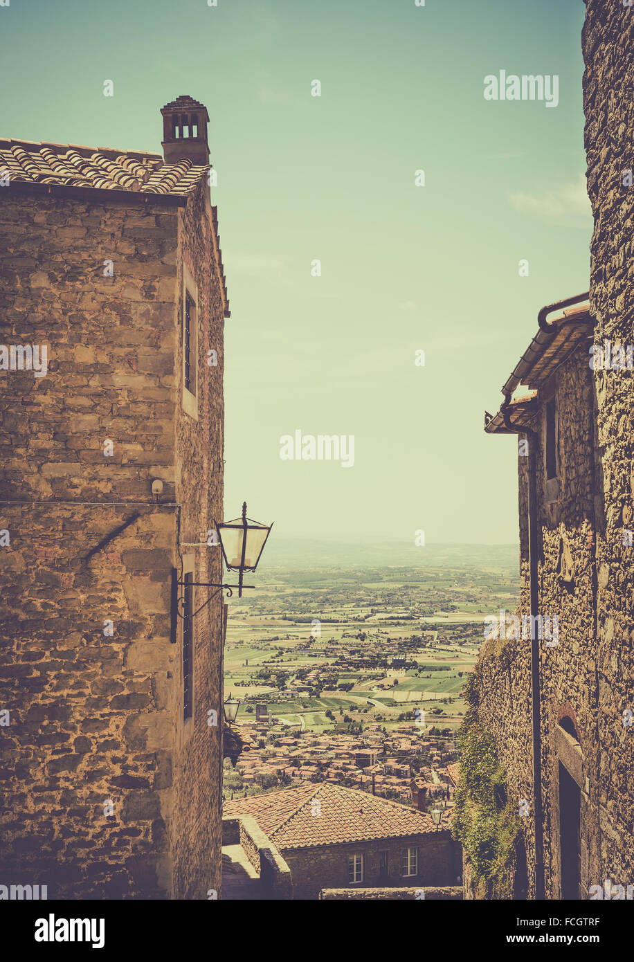 Il paesaggio toscano visto dall antica città di Cortona, Italia Foto Stock