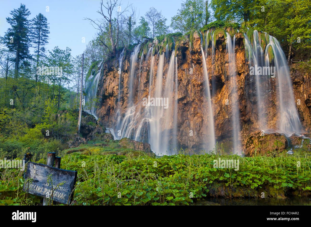 Croazia Il Parco Nazionale dei Laghi di Plitvice cascata Foto Stock
