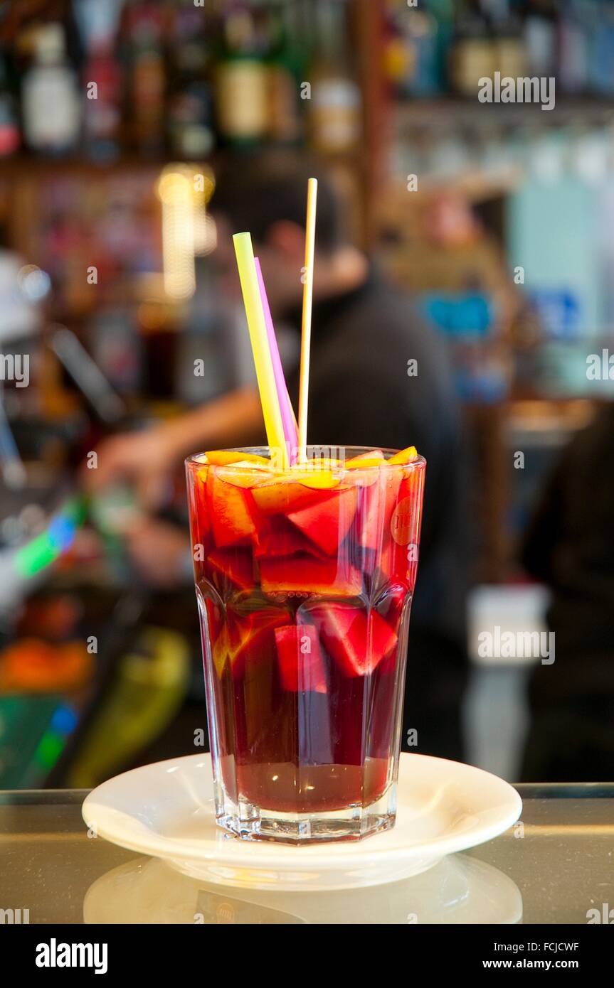 Bicchiere di sangria, tipica bevanda spagnola. Spagna Foto stock - Alamy