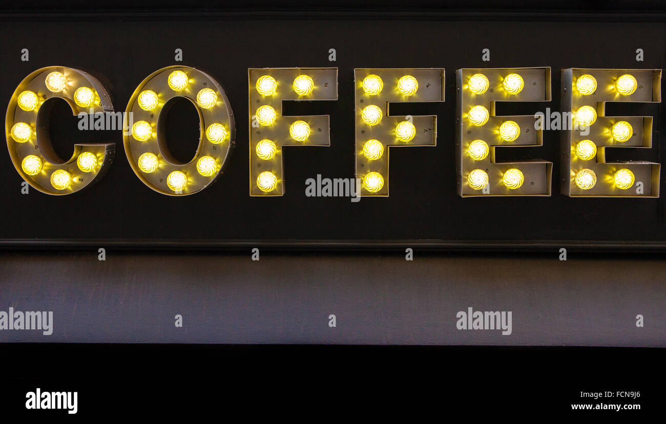 Un segno di caffè su un Cafe'. Foto Stock