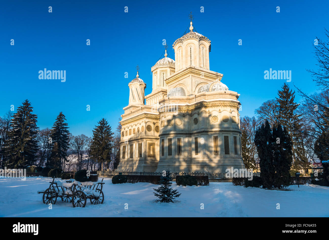 Monastero di Curtea de Arges noto a causa della leggenda di architetto Maestro Manole. Si tratta di una pietra miliare in Valacchia, medievale della Romania Foto Stock