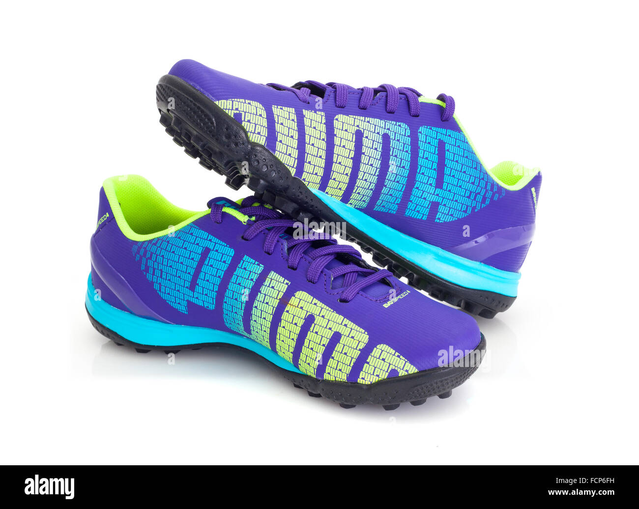 Puma Evospeed 4 scarpa da calcio su sfondo bianco Foto Stock