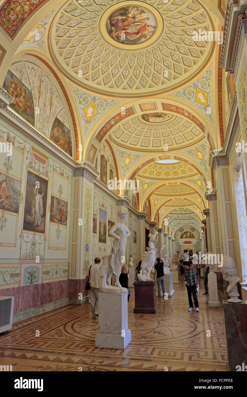 Corridoio ornata all'interno dello Stato Museo Hermitage di San Pietroburgo, Russia. Foto Stock