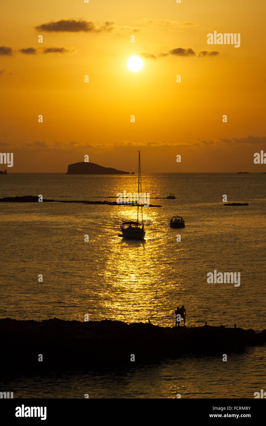 Ibiza bellissimo tramonto a Cala Conta Ibiza,vicino a San Antonio Foto Stock