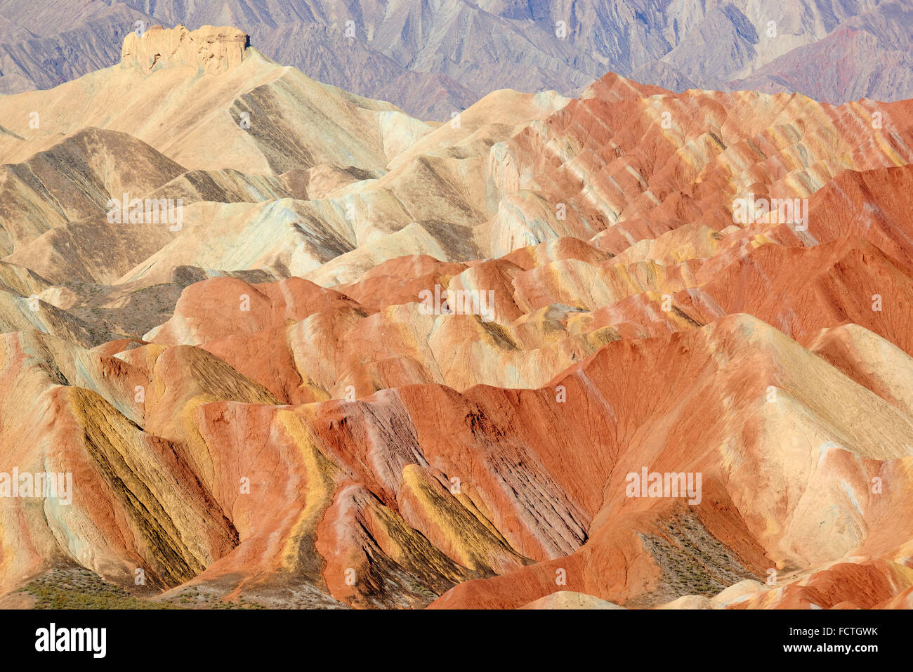 Cina, provincia di Gansu, colorato Danxia rilievi in Zhangye, Patrimonio Mondiale dell Unesco Foto Stock