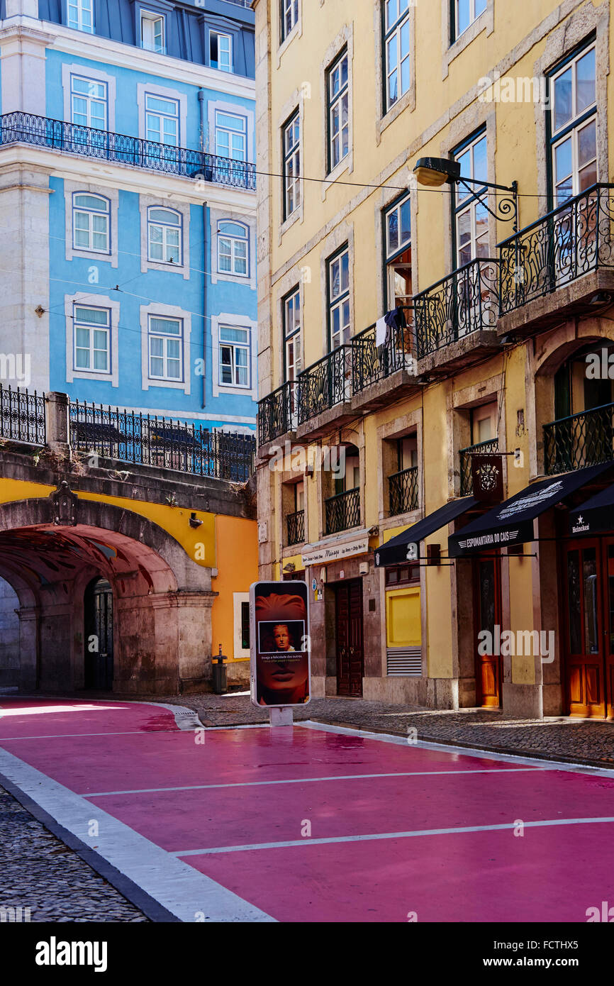 Il Portogallo, Lisbona, edificio anteriore in Trindade street nel Bairro Alto Foto Stock