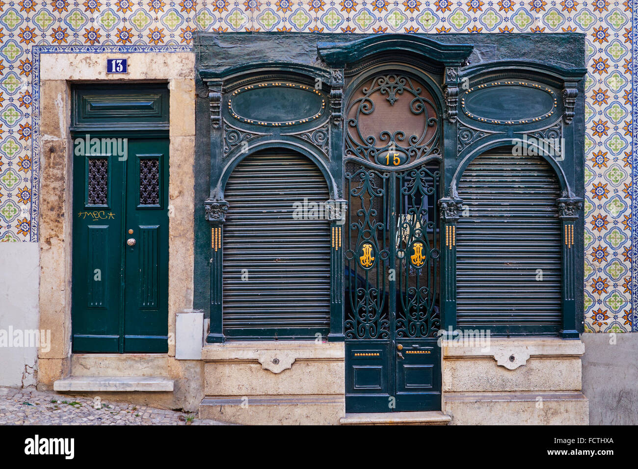 Il Portogallo, Lisbona, Alfama facciata di un appartement Foto Stock
