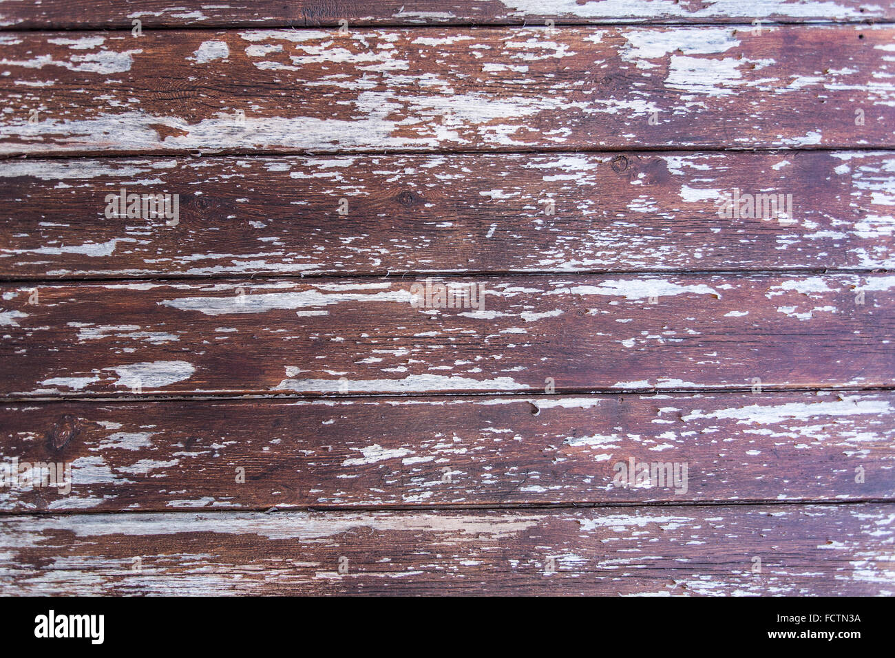 Vecchio incrinato tavole di legno. Close up. Foto Stock