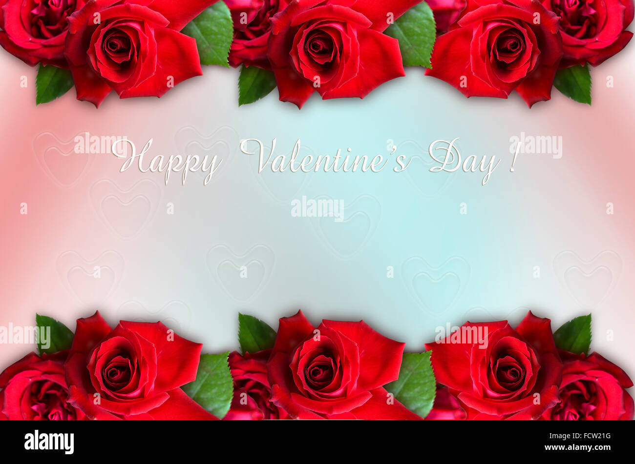 Bordi paralleli di rose rosse insieme a Felice il giorno di San Valentino Foto Stock