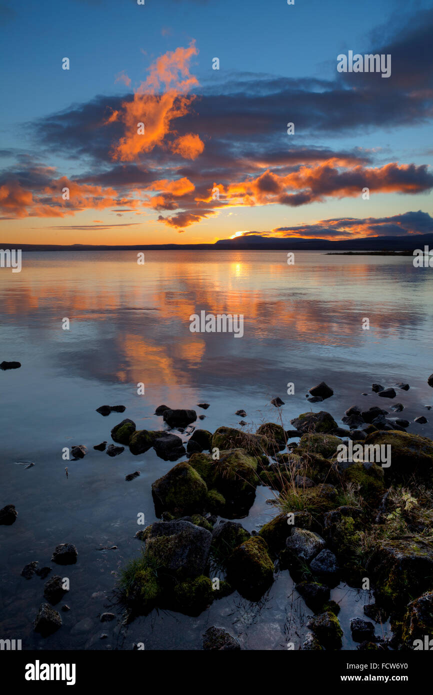 Sunset over Thingvallavatn, (Lago Thingvellir) Thingvellir National Park, Islanda Foto Stock