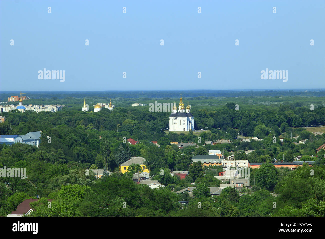 Bellissima vista di Chernihiv cittadina con la chiesa da Bird's-eye Foto Stock