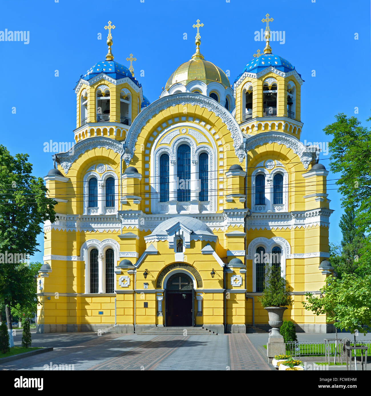 Vladimir nella cattedrale di Kiev contro il cielo blu. Capitale dell'Ucraina - Kiev. Foto Stock