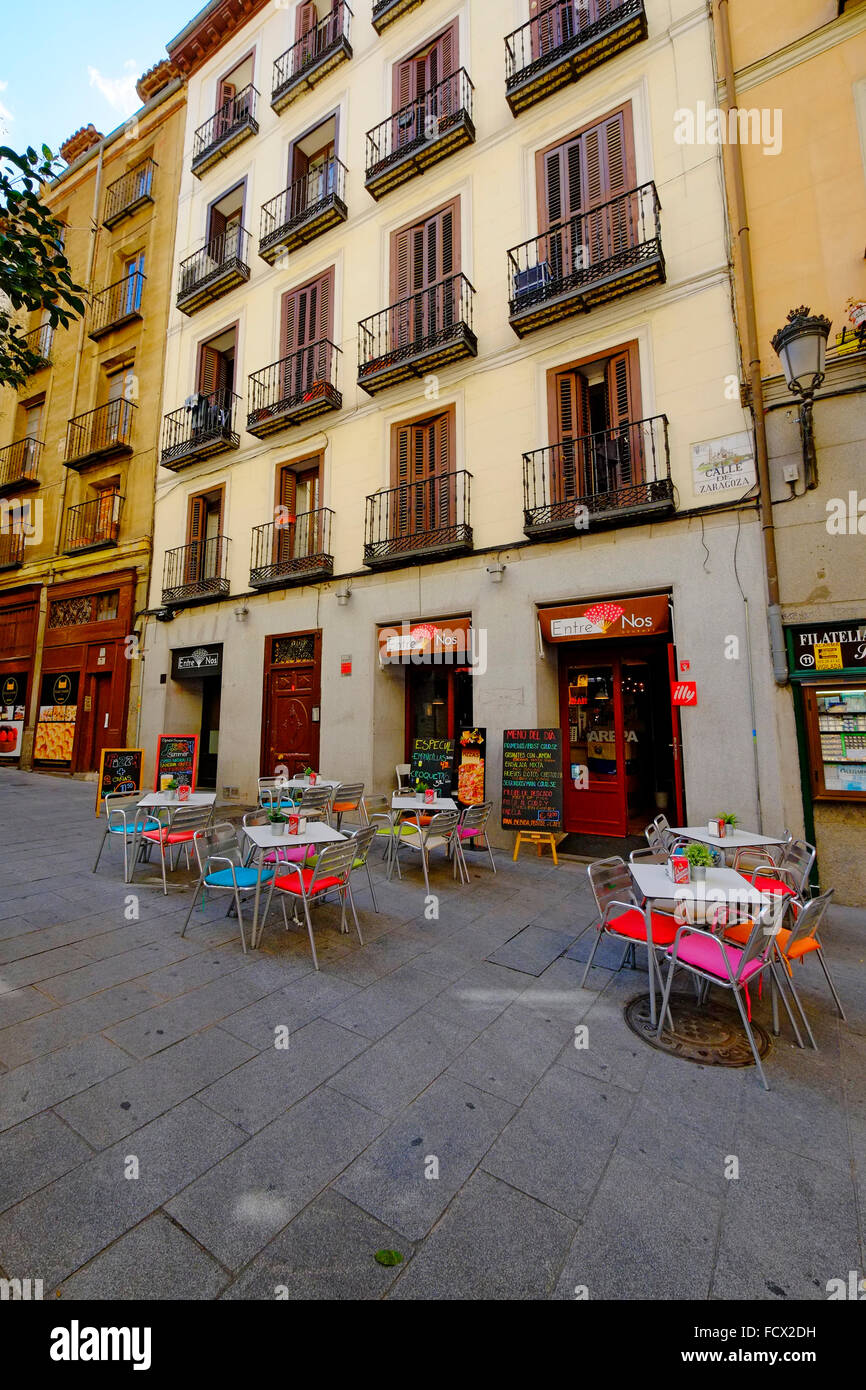 Entre Nos Cafe Madrid Spagna ES Calle Zaragoza Foto Stock