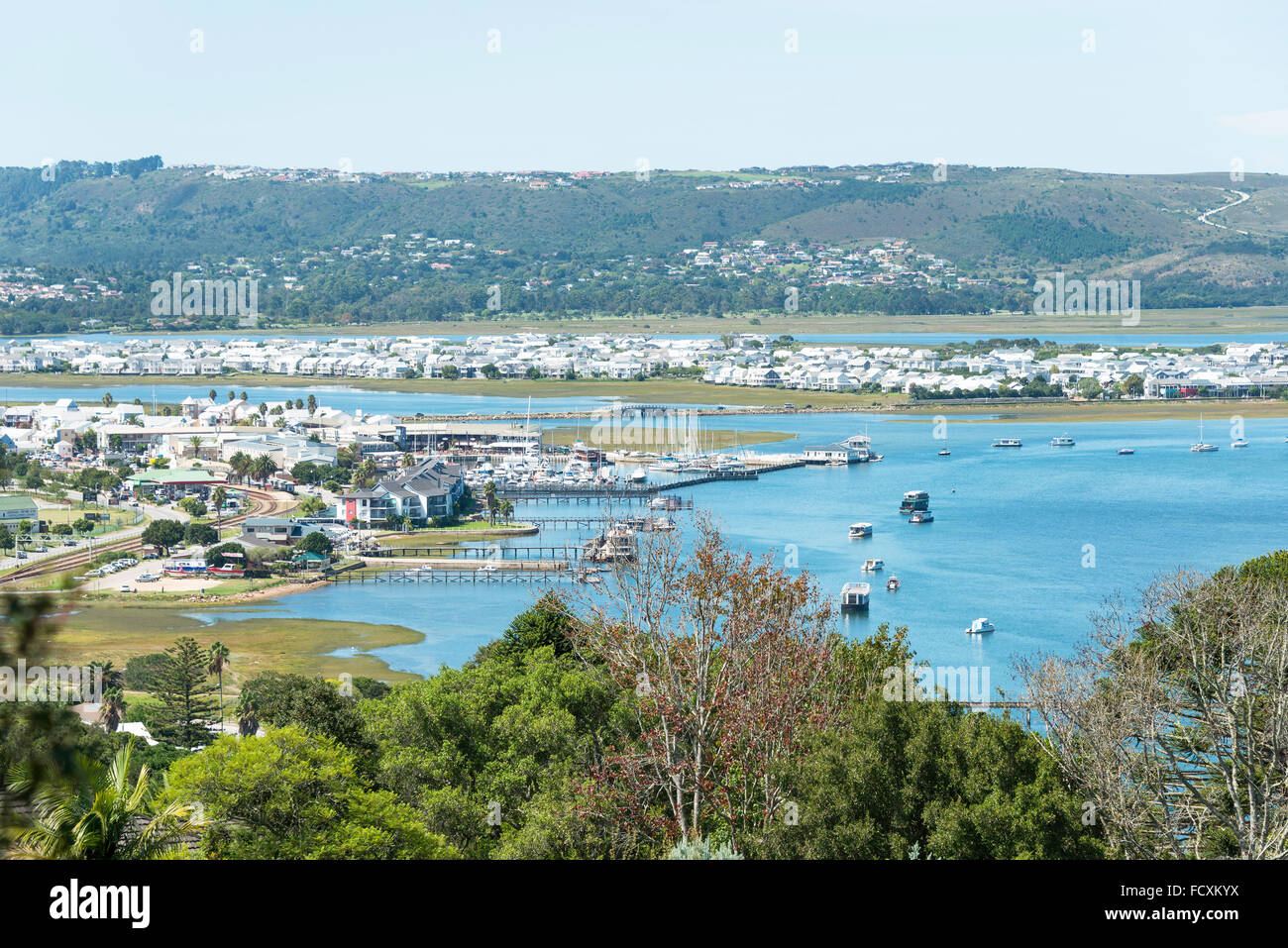 Vista di Knysna, la laguna e questi Isola, Knysna, Eden District Comune, Provincia del Capo occidentale, Repubblica del Sud Africa Foto Stock