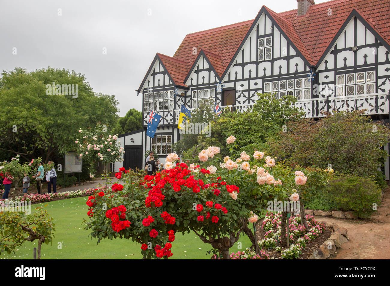 Cockington Green Giardini in Australian Capital Territory, la miniatura giardini includono inglese villaggi e aree internazionali Foto Stock