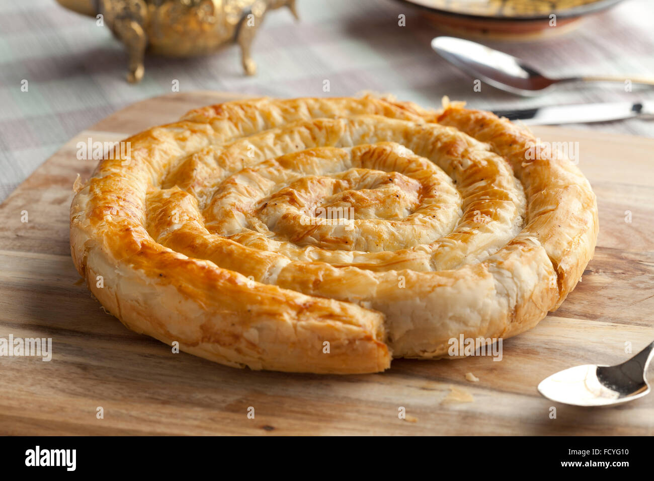 Mhanncha marocchino, a forma di serpente pasticceria Foto Stock