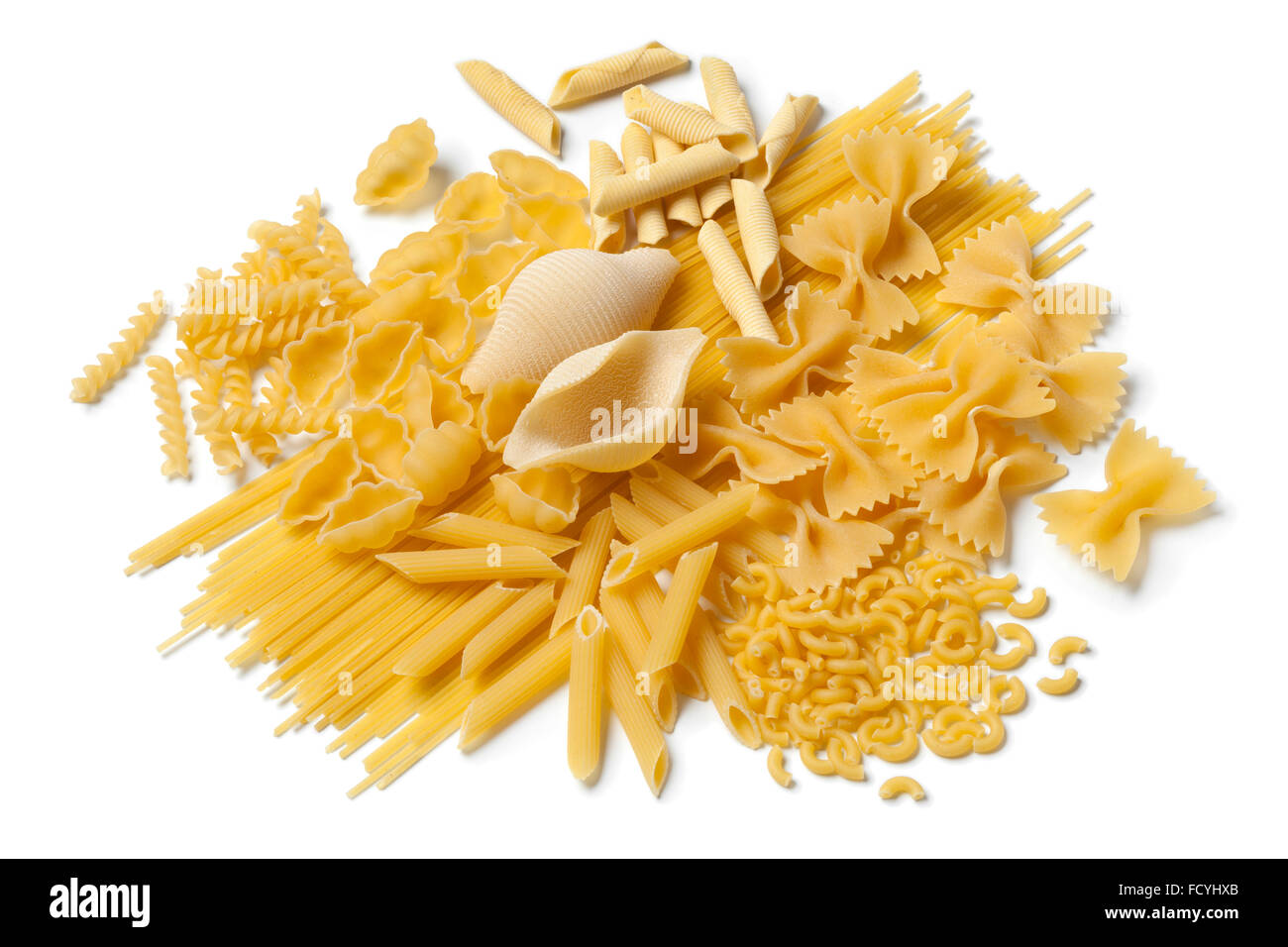 Varietà di tradizionali piatti di pasta italiana su sfondo bianco Foto Stock