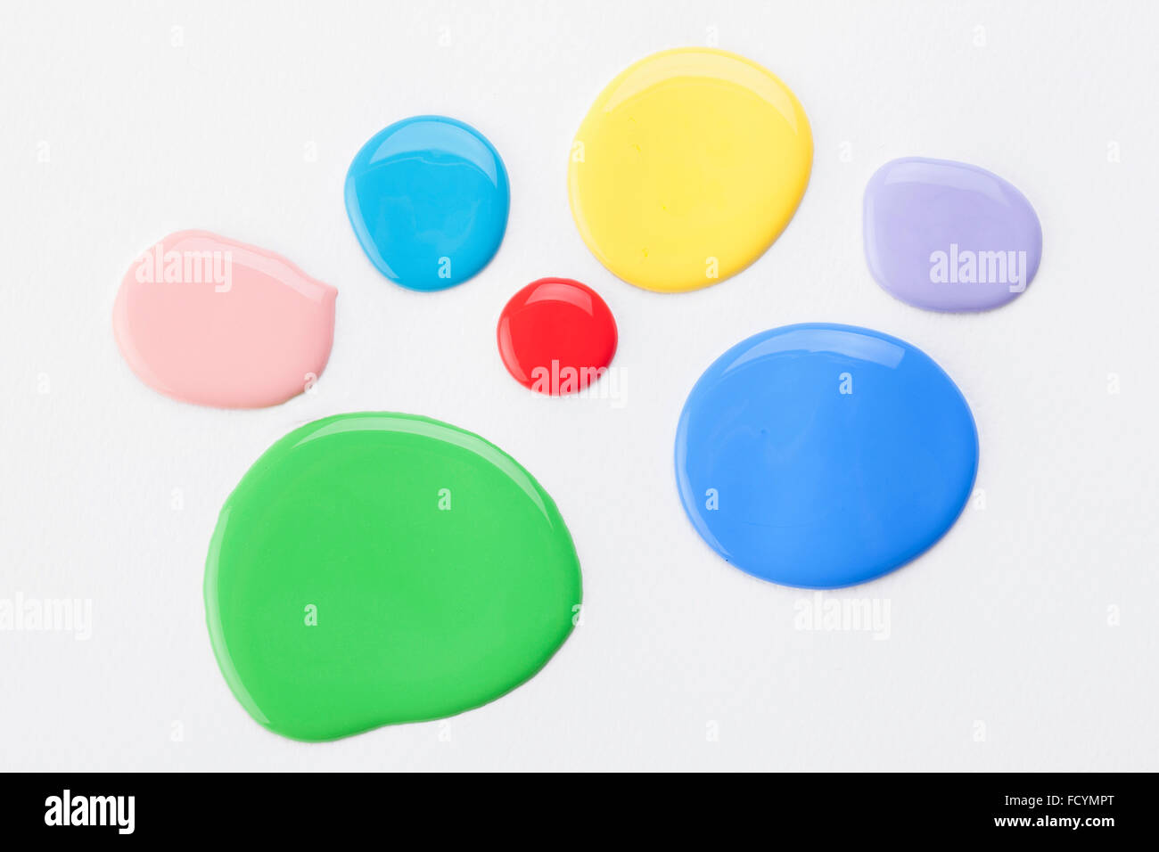 Punti multicolore fatta di vernici liquide Foto Stock