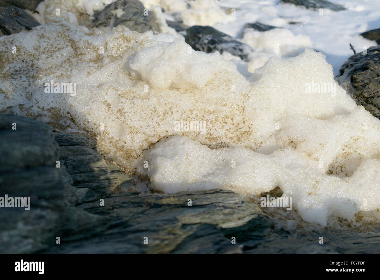 Scogliere sul mare, rocce e paesaggi. Isola di Sakhalin, Russia. Foto Stock