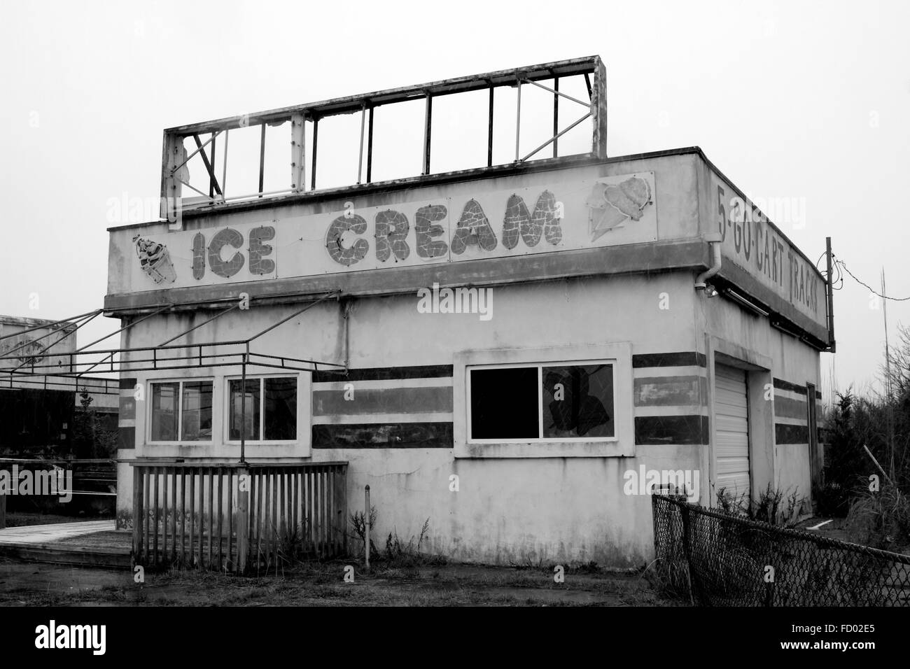 Abbandonato Gelateria nella periferia di Wildwood, New Jersey, USA. Wildwood è una popolare area di shore. Foto Stock