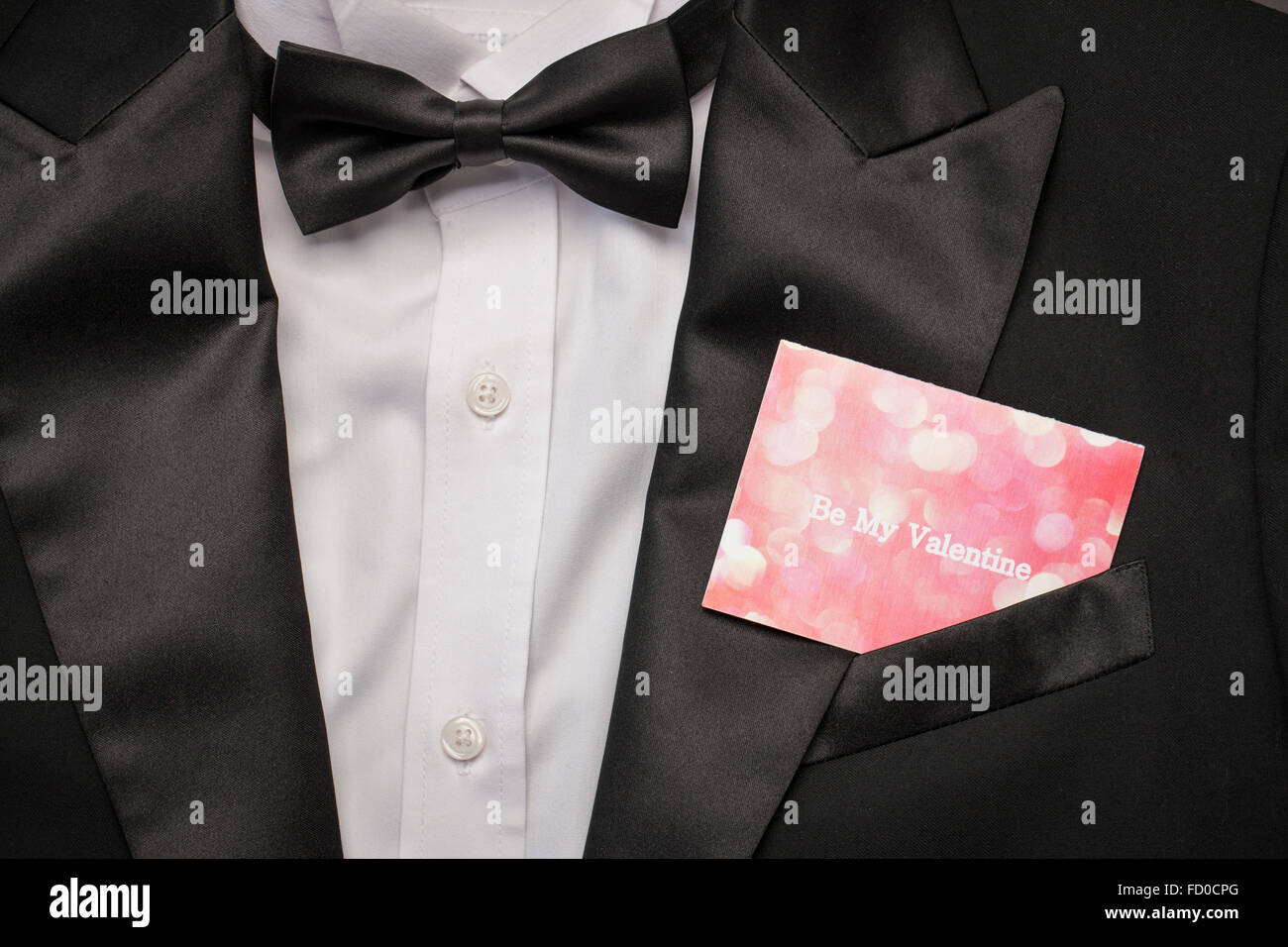 Valentines card fisso sulla tuta camicia Foto Stock