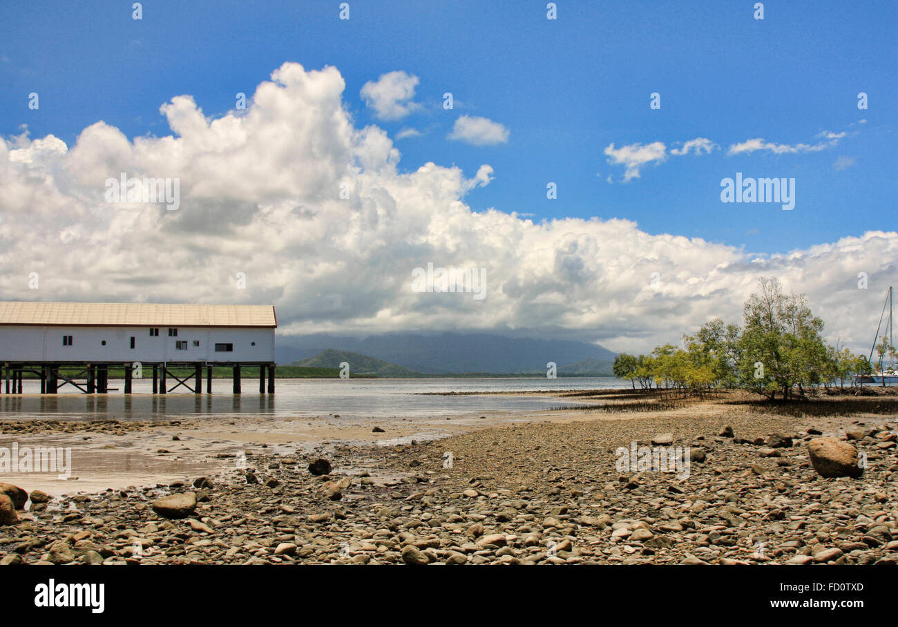 Ingresso in barca a Port Douglas waterfront Foto Stock