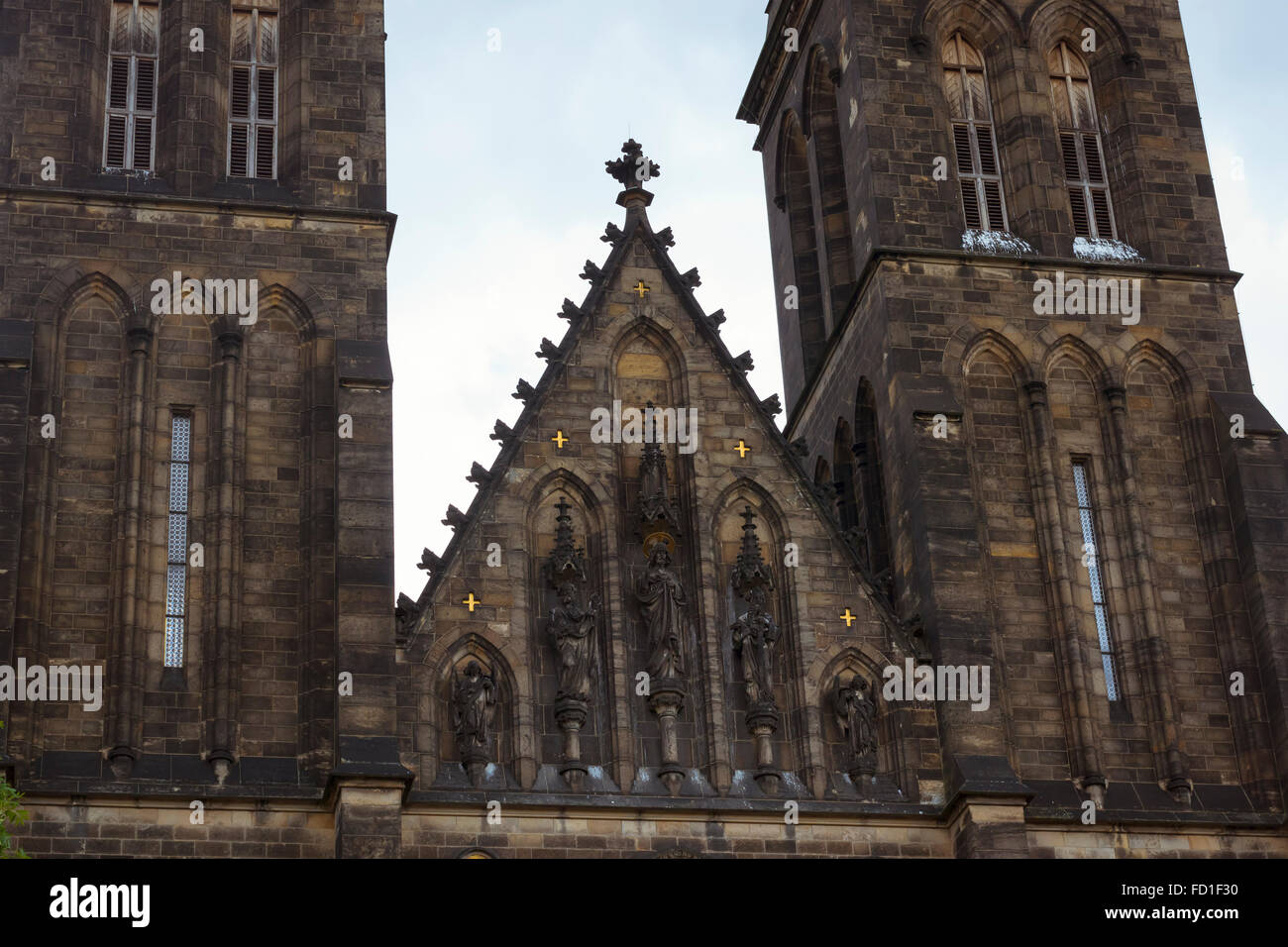 Praga, Repubblica Ceca - 28 agosto 2015: San Pietro e Paolo Cattedrale (Bazilika svateho Petra a Pavla), Vysehrad Foto Stock