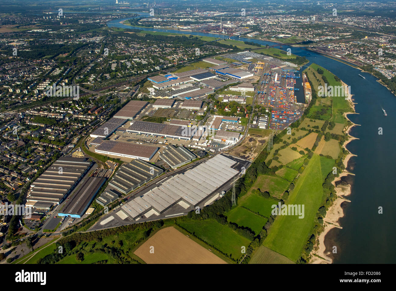 Ho Logport Duisport, logistics center Rheinhausen, Duisburg, distretto della Ruhr, Nord Reno-Westfalia, Germania Foto Stock