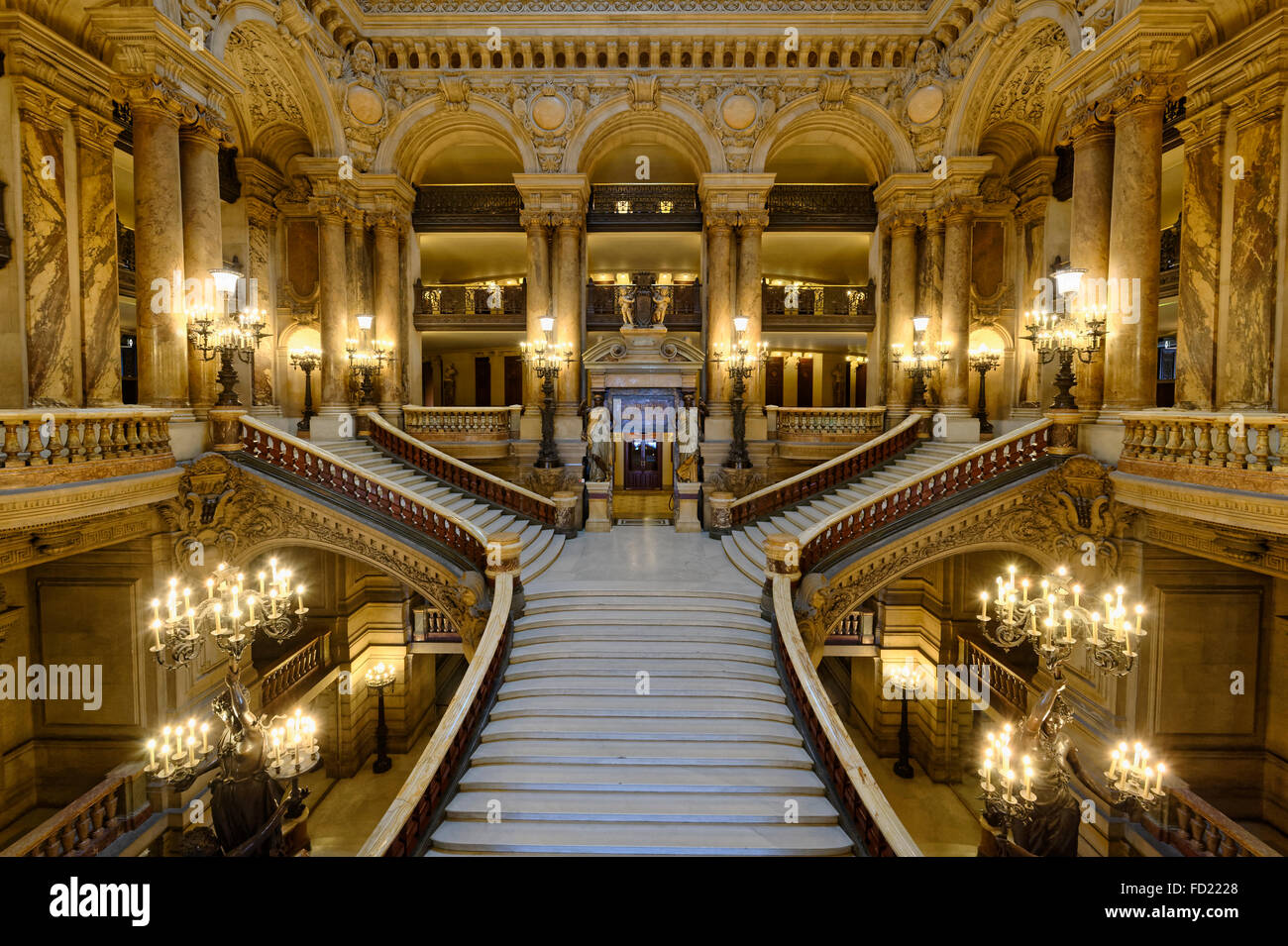 Opera Garnier, la grande scala, Parigi, Francia Foto Stock