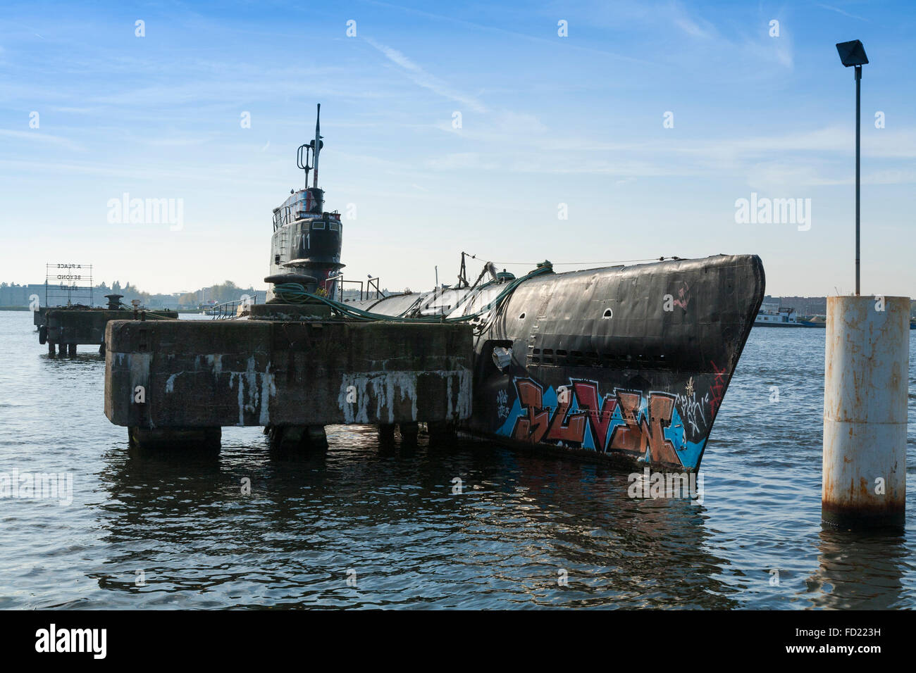 Il progetto sovietico 611 o Zulu V sottomarino di classe B-80, può essere trovato nel quartiere marittimo nella zona nord di Amsterdam, Paesi Bassi. Foto Stock