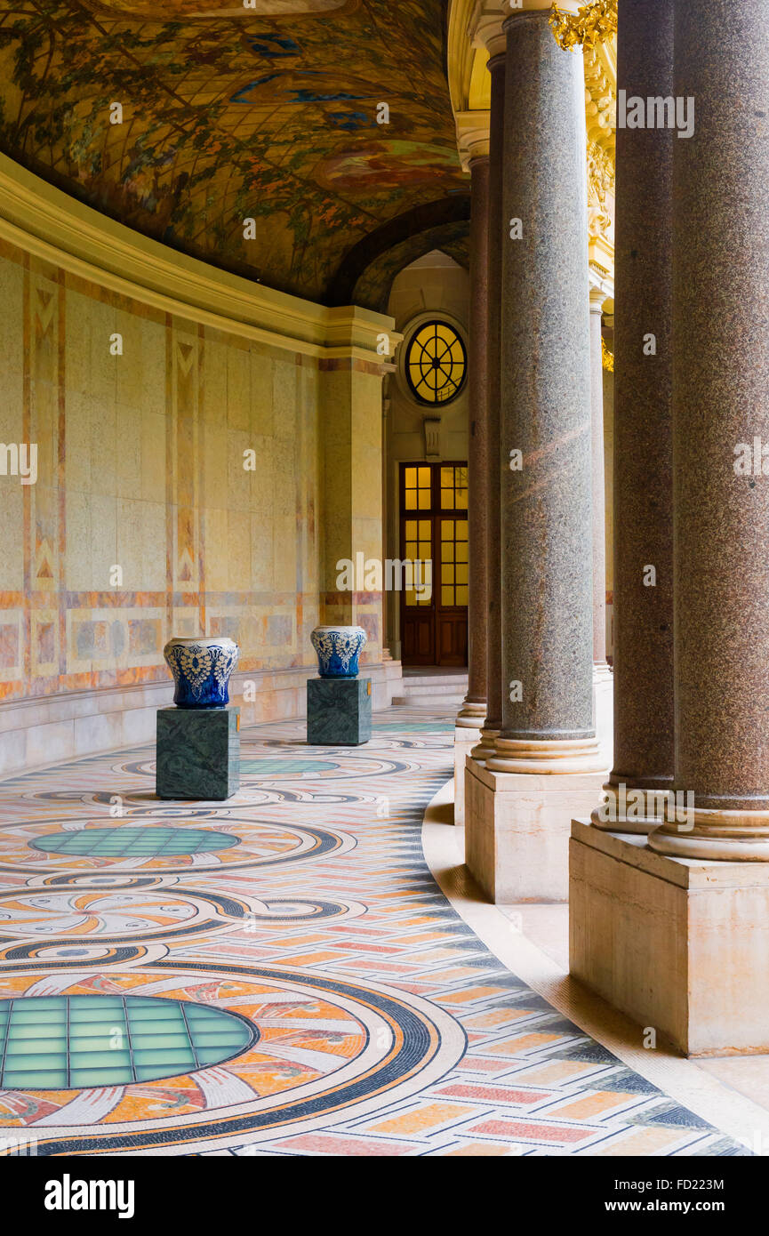 Petit Palais, corridoio intorno al giardino, Parigi, Francia, Patrimonio Mondiale dell Unesco Foto Stock