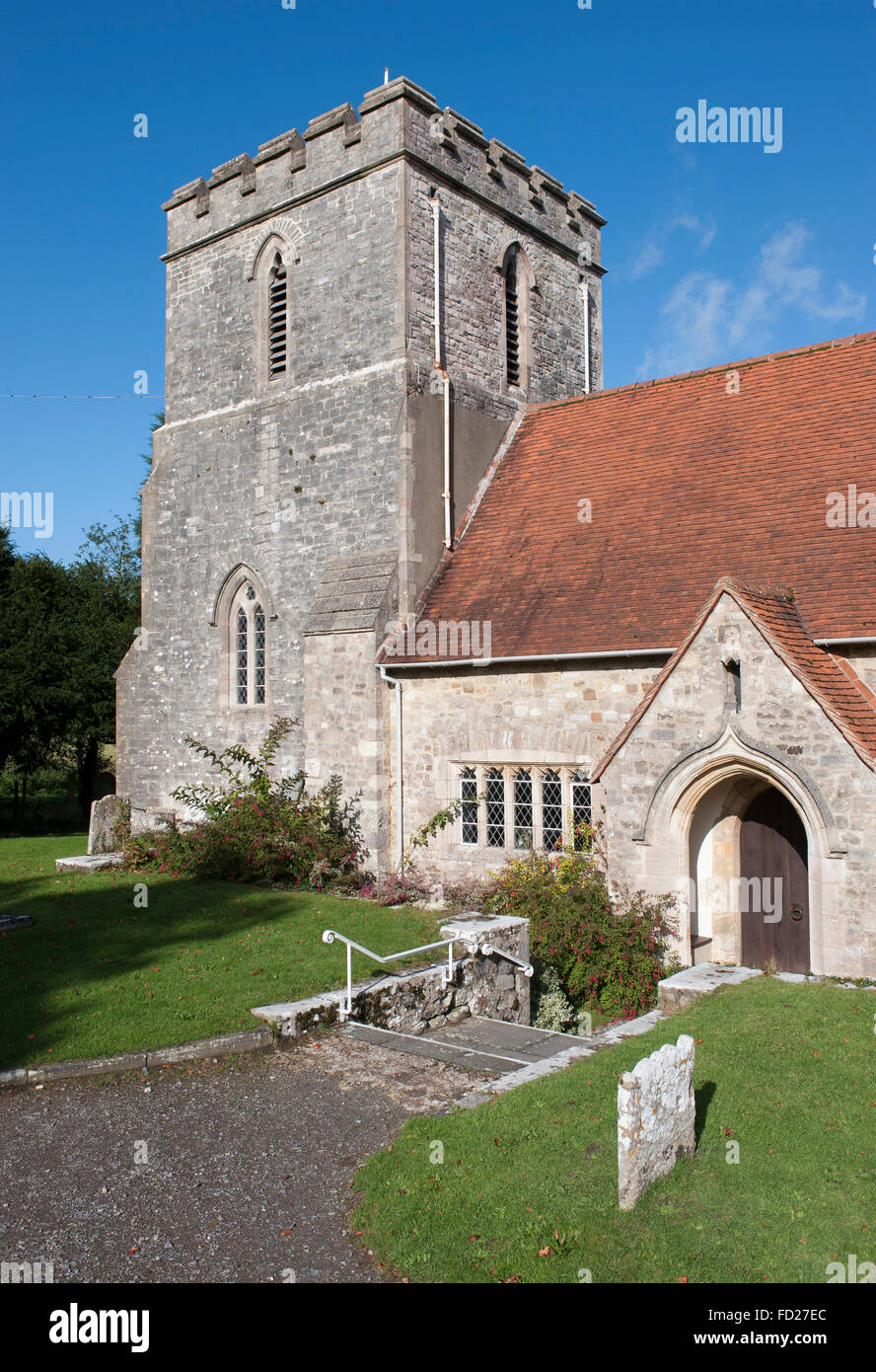 Chiesa di tutti i santi, Dibden, Hampshire, Inghilterra, Hampshire, Inghilterra, Regno Unito; xiii secolo chiesa parrocchiale. Foto Stock