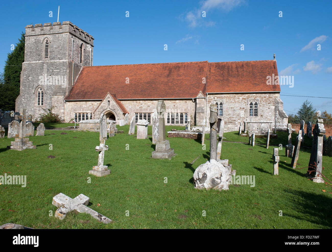Chiesa di tutti i santi, Dibden, Hampshire, Inghilterra, Hampshire, Inghilterra, Regno Unito; xiii secolo chiesa parrocchiale. Foto Stock