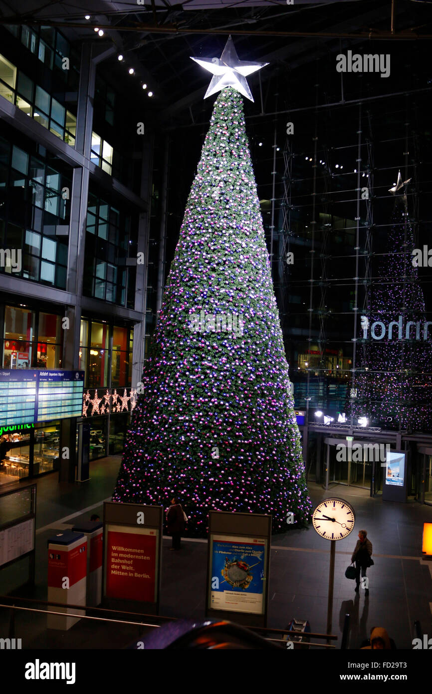 Weihnachtsdekoration: Weihnachtsbaum, Berlino. Foto Stock