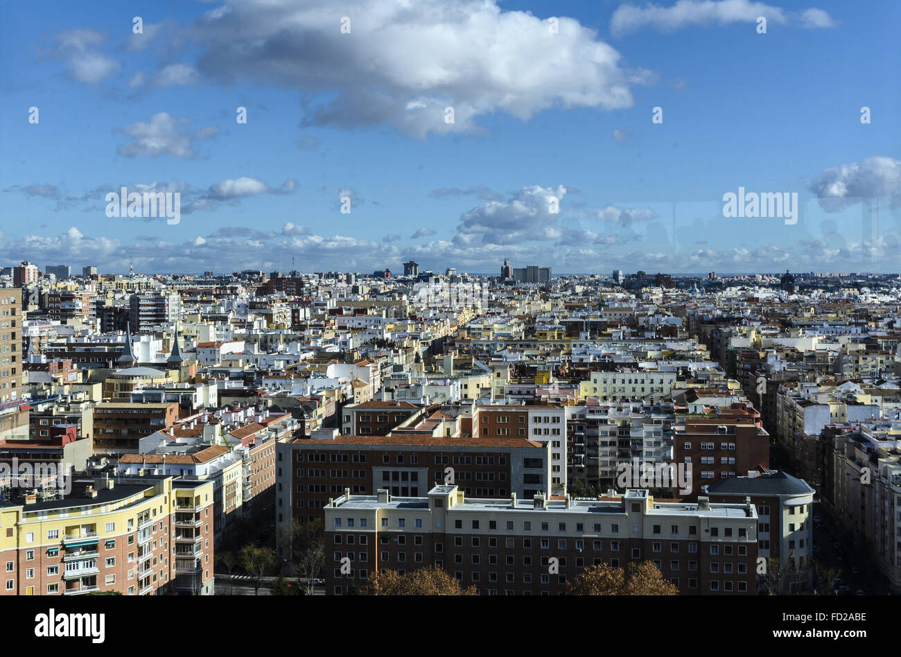 Una visione di una zona della città di Madrid dal faro di Moncloa, Spagna Foto Stock
