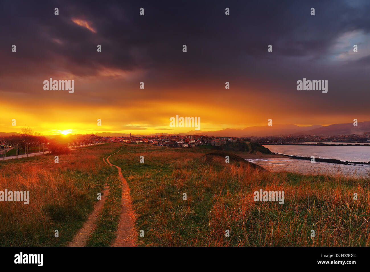 Sunrise in Aixerrota a Getxo. Paese basco Foto Stock