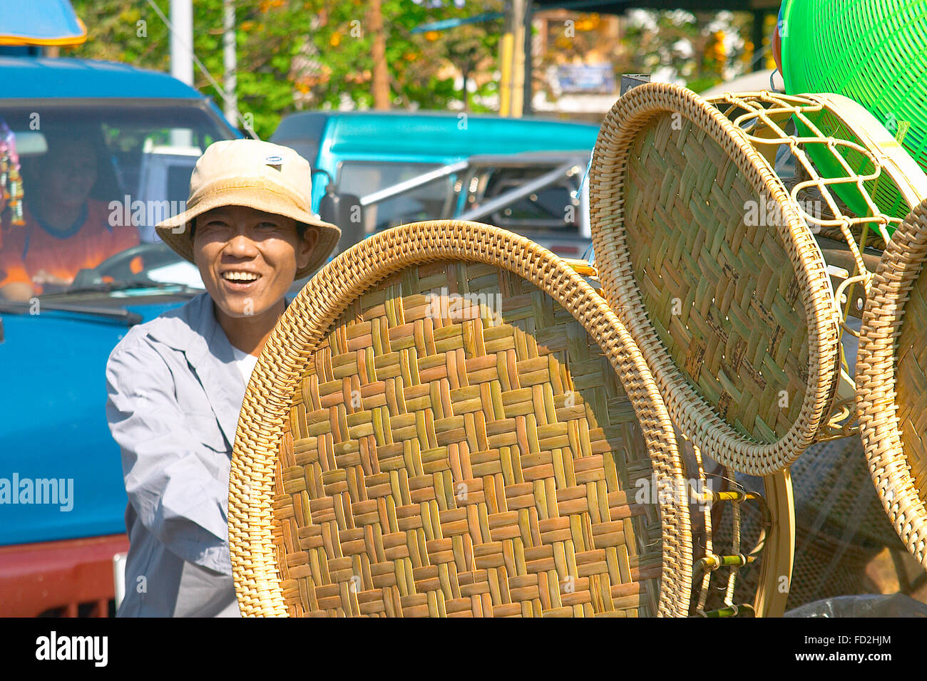 Laos Vientiane tessuti tradizionali cesti in vimini, sulle strade di Vientiane Adrian Baker Foto Stock