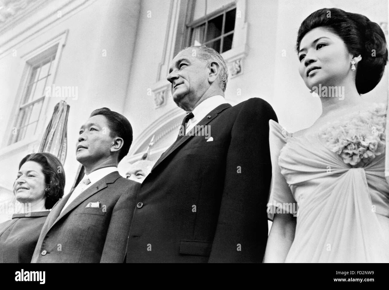 Il presidente e la Sig.ra Lyndon Johnson e il Presidente e la Sig.ra Ferdinand Marcos alla Casa Bianca a Washington DC, 14 Settembre 1966 Foto Stock