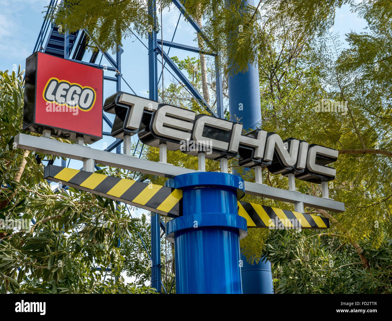 Lego Technic segno su un roller coaster ride a Legoland Florida Foto Stock