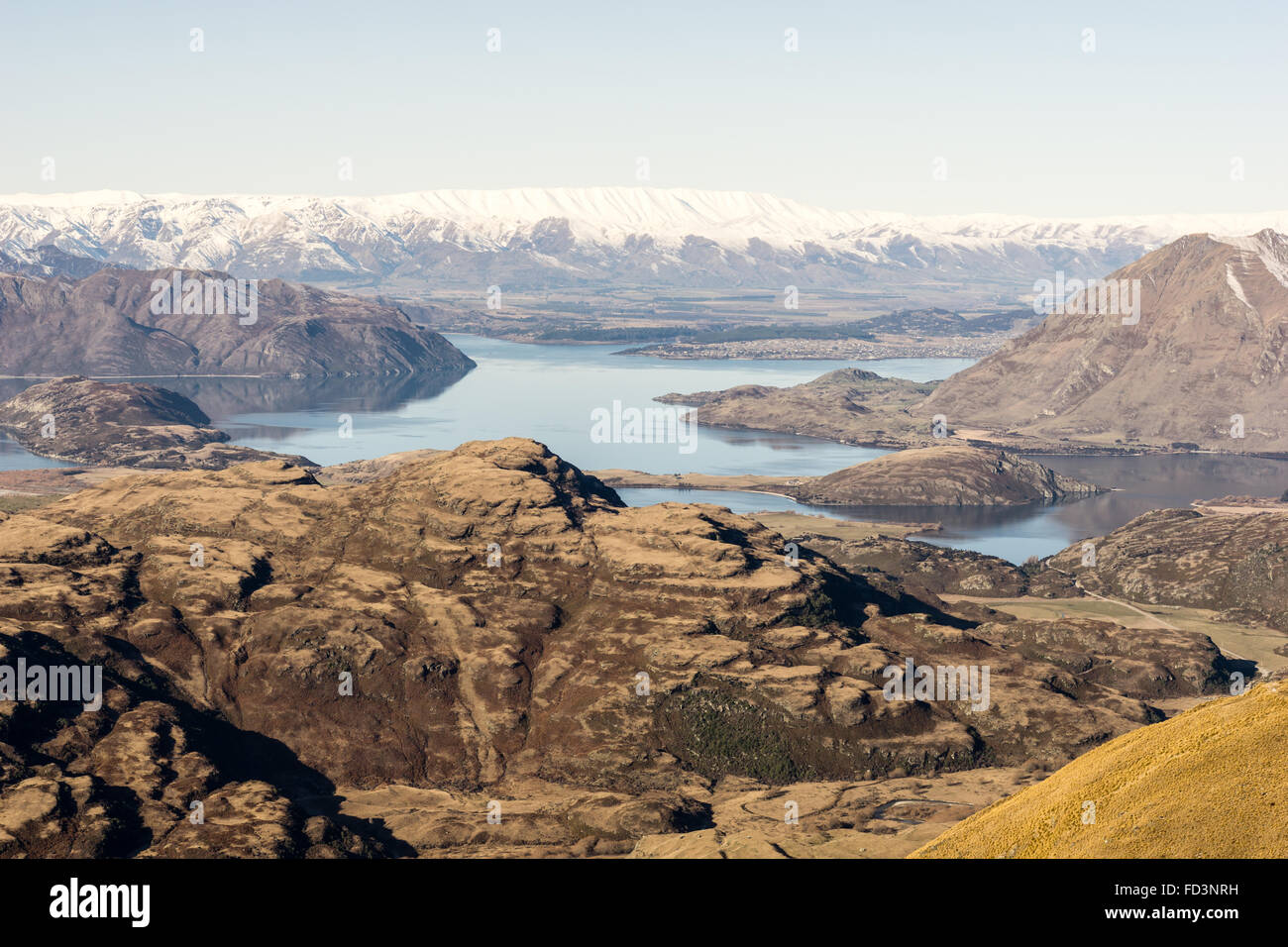 Il lago Wanaka Rocky Mountain View da Treble Cone nell'Isola del Sud della Nuova Zelanda. Foto Stock