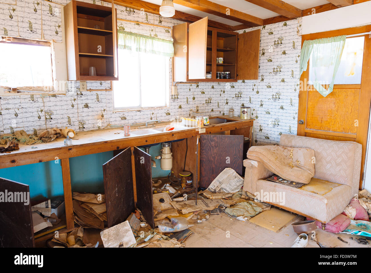 Una casa abbandonata a Bombay Beach, California, sulla riva orientale del Salton Sea Foto Stock