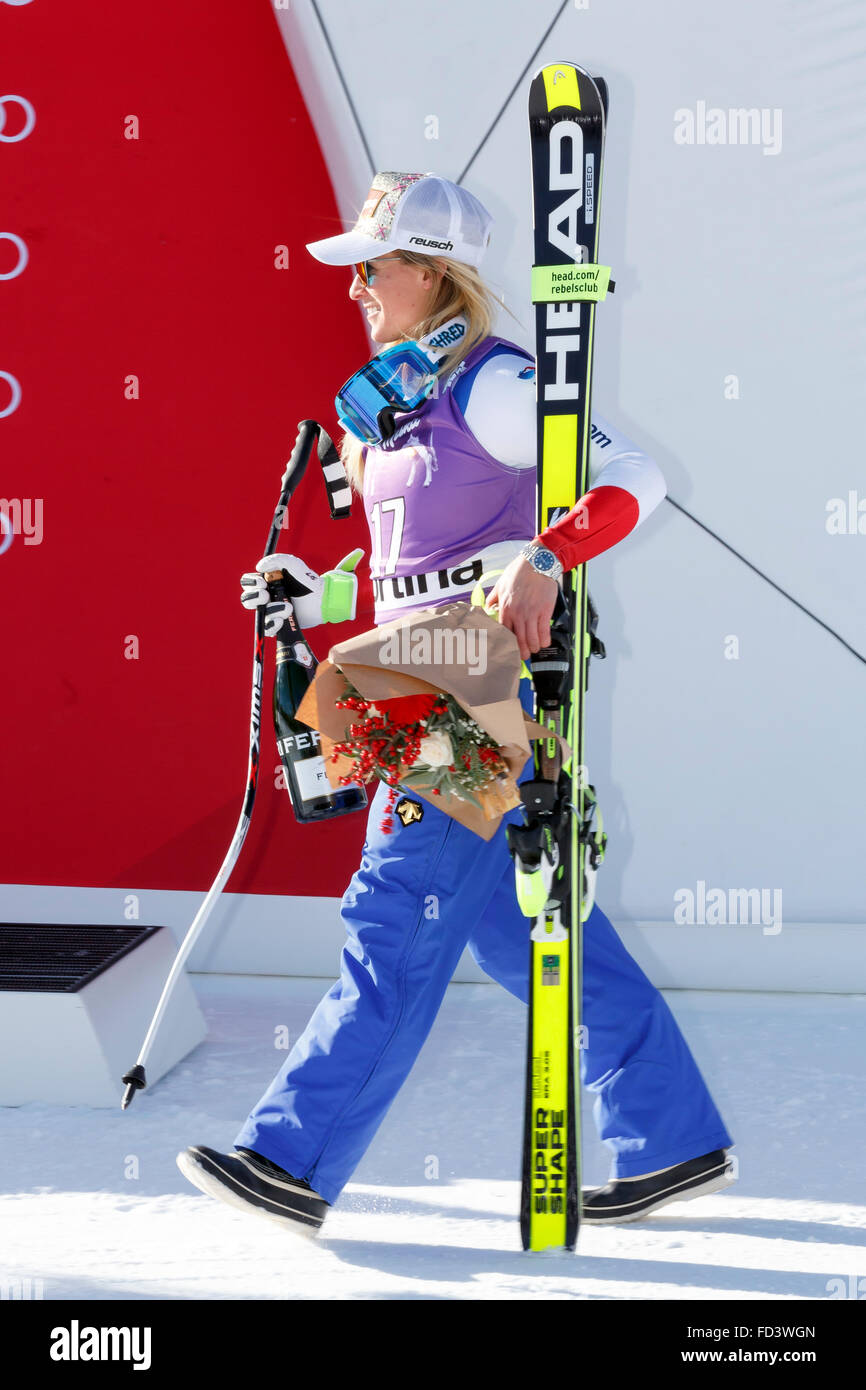 Cortina d'Ampezzo, Italia 23 gennaio 2016. GUT Lara prende il terzo posto durante la Audi FIS Coppa del Mondo di Sci Alpino Femminile in discesa Foto Stock