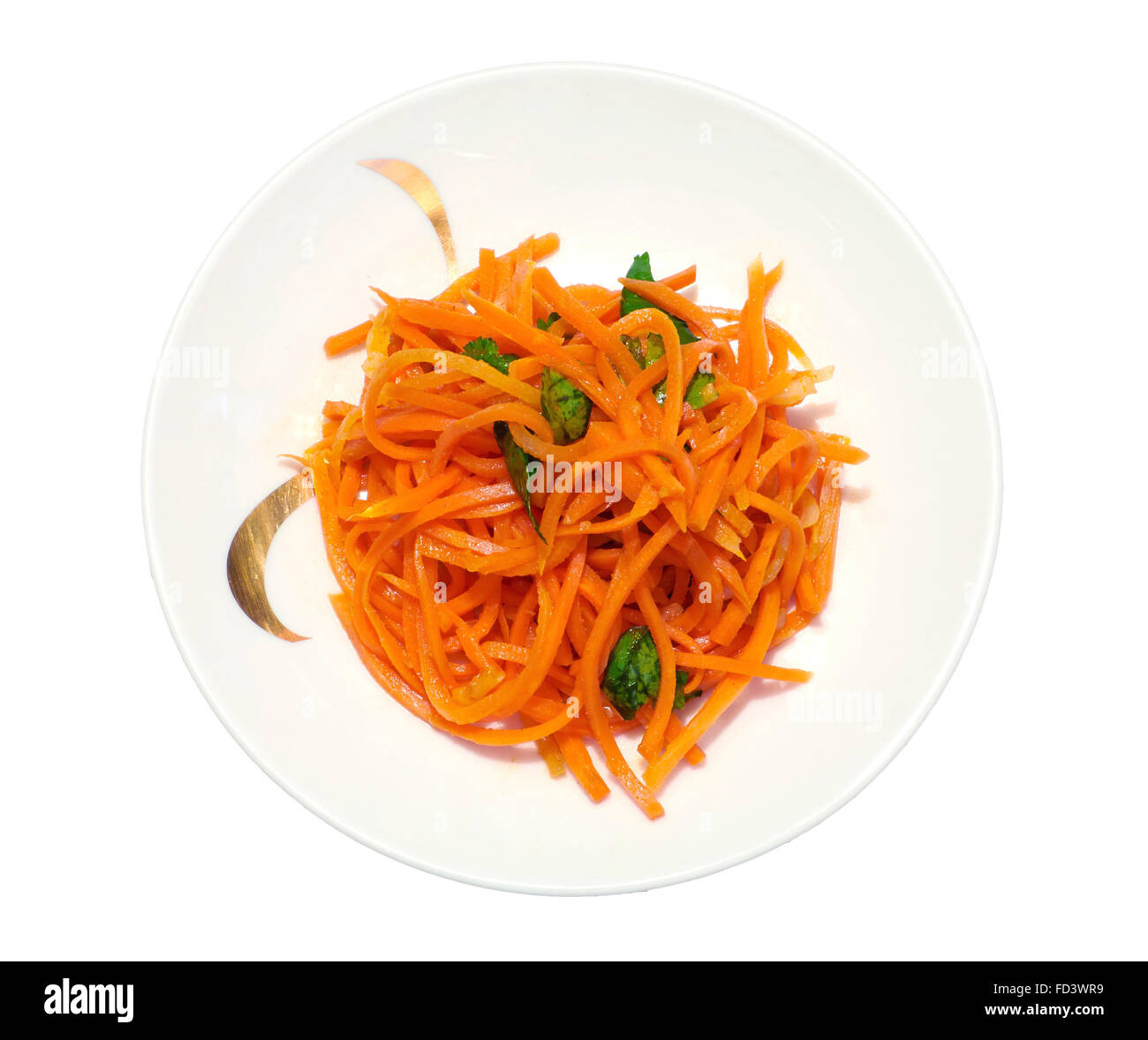 Le carote con grattugia sulla tavola in cucina Foto stock - Alamy