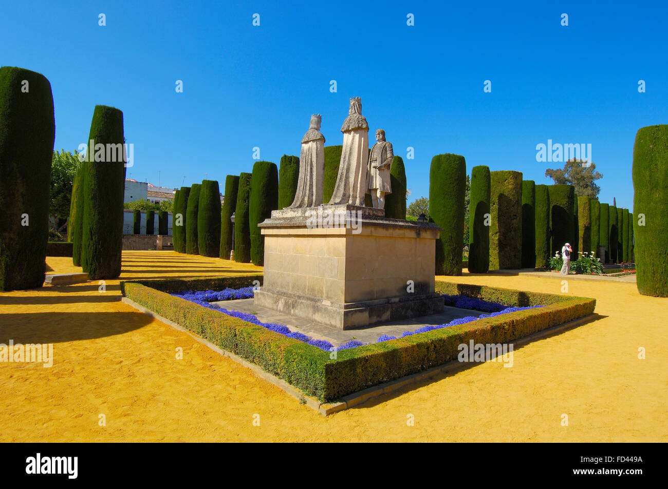 Statue della Regina Isabel, re Fernando e Cristoforo Colombo nei giardini dell'Alcazar dei Re Cattolici, Cordoba. Andalu Foto Stock